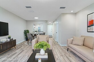 1503 Marsh Cove Ln in Palm Valley, FL - Foto de edificio - Building Photo