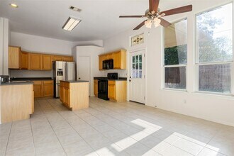 11911 Belle Ct in Pinehurst, TX - Building Photo - Building Photo