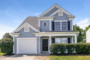 108 N Honey Springs Ave in Fuquay Varina, NC - Building Photo