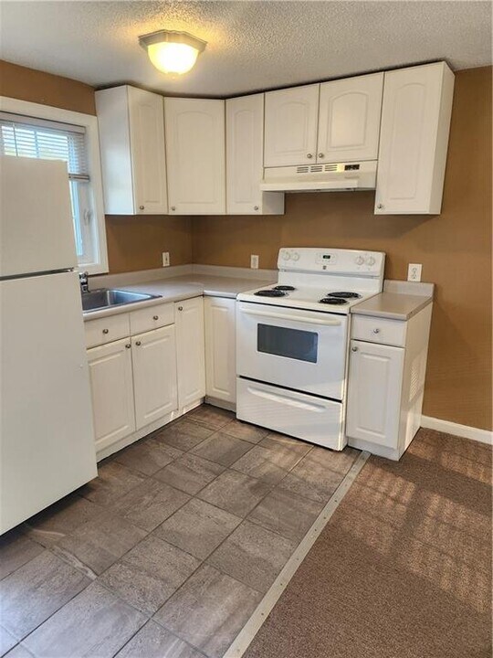 1 Boss Rd-Unit -4 in Foster, RI - Building Photo