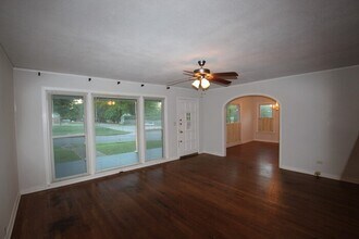 427 E 5th St in Tyler, TX - Building Photo - Building Photo