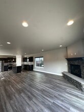 20564 Rolen Ave in Bend, OR - Building Photo - Building Photo