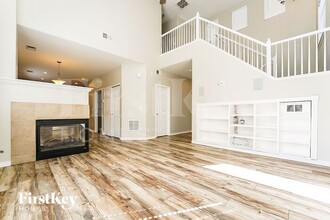 1208 S Flat Rock Way in Aurora, CO - Foto de edificio - Building Photo