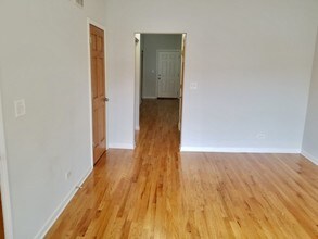 4142 W Kamerling Ave-Unit -2 in Chicago, IL - Building Photo - Building Photo