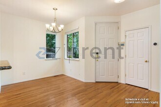 15150 NE 8th Pl in Bellevue, WA - Building Photo - Building Photo