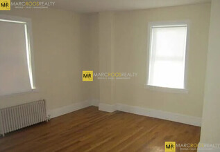 24 Shepard St, Unit 1 in Boston, MA - Building Photo - Building Photo