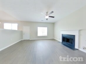 3120 Far Emerald Land in Union City, GA - Building Photo - Building Photo