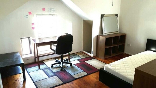 property at 822 S Bell Ave