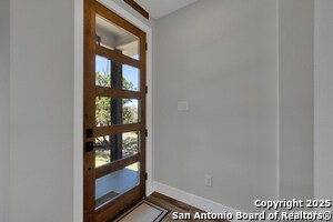315 Hill Top Dr in New Braunfels, TX - Building Photo - Building Photo