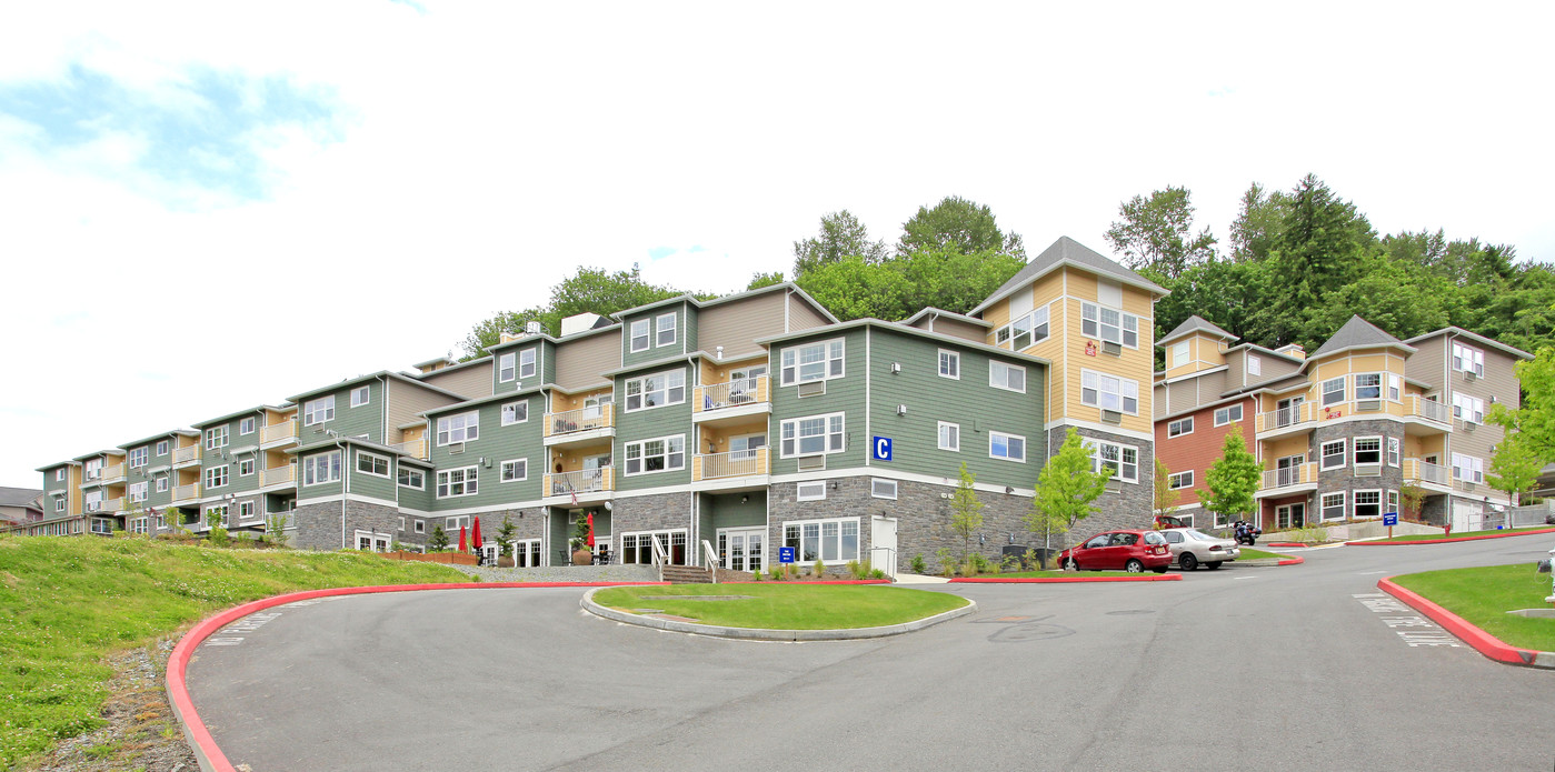 Chateau Bothell Landing in Bothell, WA - Building Photo