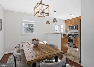 2509 Oberlin Dr in Alexandria, VA - Building Photo - Building Photo