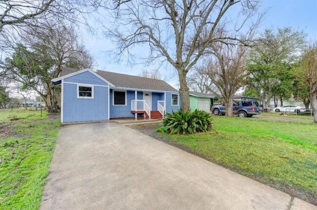 108 17th St N in Texas City, TX - Building Photo - Building Photo