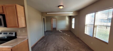 825 N 7th St in Rapid City, SD - Building Photo - Building Photo