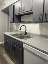 7421 Rockleigh Ave in Indianapolis, IN - Building Photo - Building Photo
