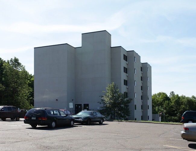 Pennel Park Commons in Duluth, MN - Building Photo - Building Photo