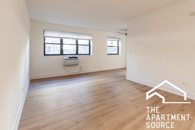 property at 441 W Barry Ave