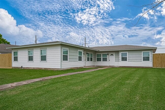 property at 1747 W 5th St