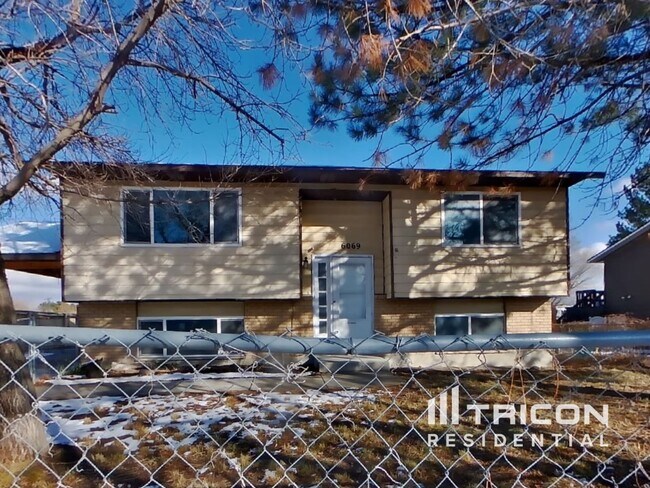 property at 6069 3840 W
