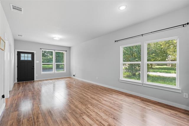 property at 2020 Hemphill St