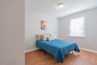 2628 Candler Woods Dr in Decatur, GA - Building Photo - Building Photo