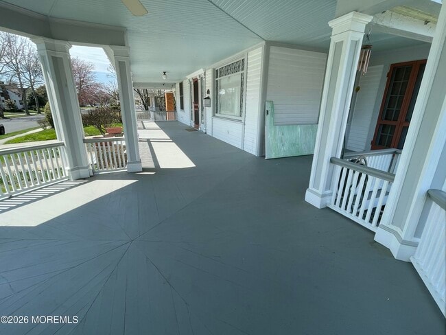 211 Cedar Ave in Allenhurst, NJ - Building Photo - Building Photo