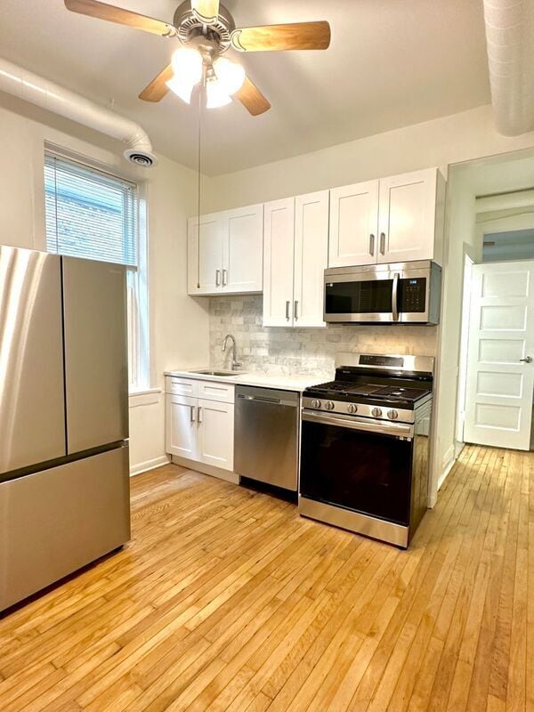 2303 S Oakley Ave in Chicago, IL - Building Photo - Building Photo