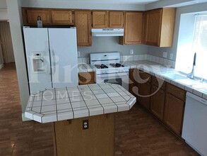 9349 Magic Flower Ave in Las Vegas, NV - Building Photo - Building Photo