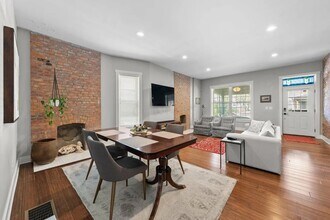 144 Wilson Ave, Unit Furnished 3BR 2.5 BA in Columbus, OH - Building Photo - Building Photo