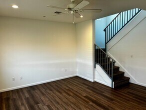 1328 S Santa Fe St in Visalia, CA - Building Photo - Building Photo