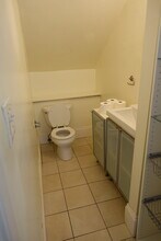 2343 Dwight Way, Unit 4 in Berkeley, CA - Foto de edificio - Building Photo