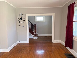 453 Purcell Ave in Cincinnati, OH - Building Photo - Building Photo