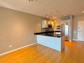653 N Kingsbury St in Chicago, IL - Building Photo - Building Photo