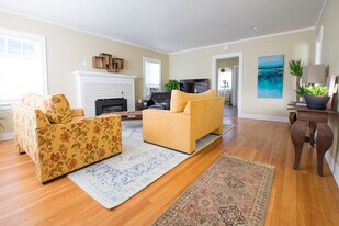 304 NE 45th Ave, Unit A in Portland, OR - Building Photo