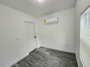 1546 Moonflower St in Middleburg, FL - Building Photo - Building Photo