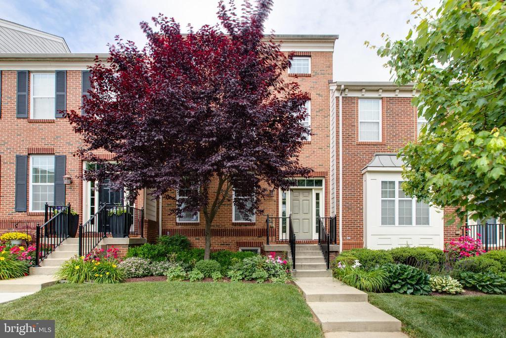7631 Elmcrest Rd in Severn, MD - Building Photo