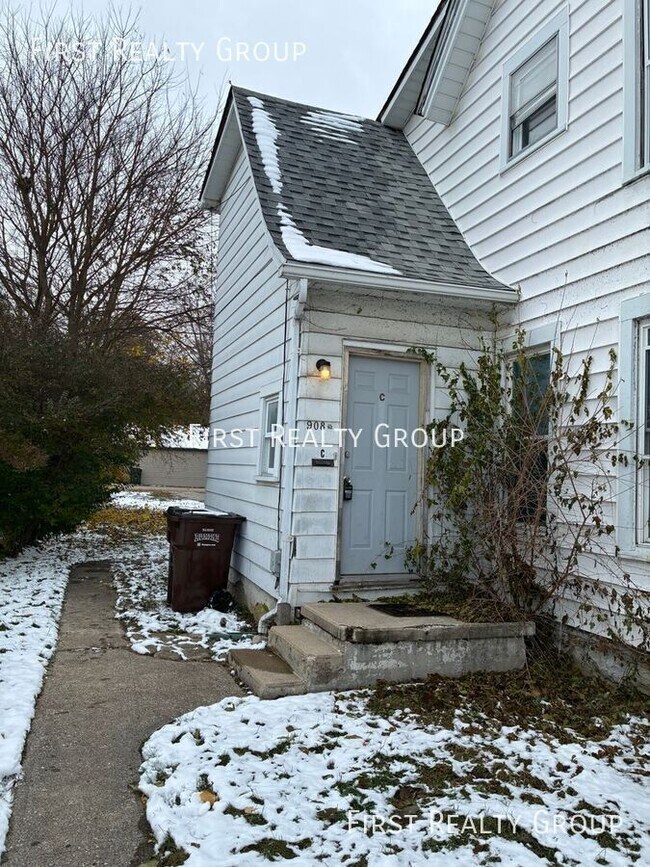 908 Washington in Piqua, OH - Building Photo - Building Photo