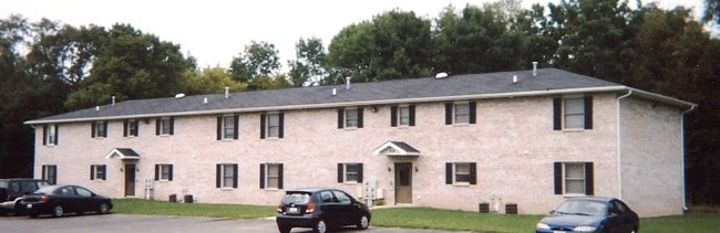 Lindenwood Apartments in Belvidere, IL - Foto de edificio - Building Photo