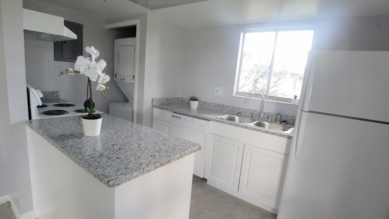 4110 Yellow Pine Ln in Orlando, FL - Building Photo