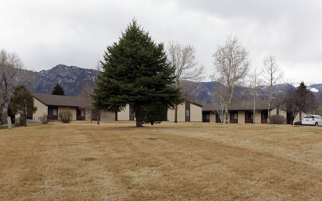 Mountain View Independent Living in Colorado Springs, CO - Foto de edificio - Building Photo