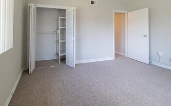 Lake Ivanhoe Shores Apartments in Orlando, FL - Building Photo - Building Photo