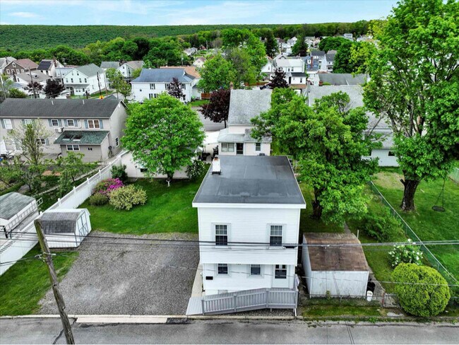 property at 137 E Summit St