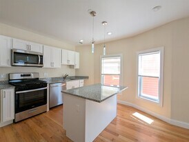 2 Sacramento St, Unit 3 in Cambridge, MA - Building Photo