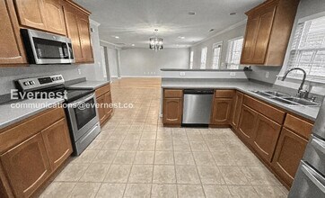 4800 Inglewood Ct SE in Owens Cross Roads, AL - Building Photo - Building Photo