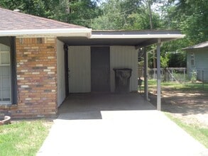 7712 Impala Dr in Little Rock, AR - Building Photo - Building Photo