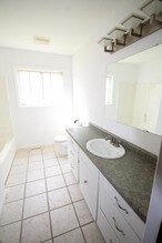 808 N 20th St in Grand Forks, ND - Building Photo - Building Photo