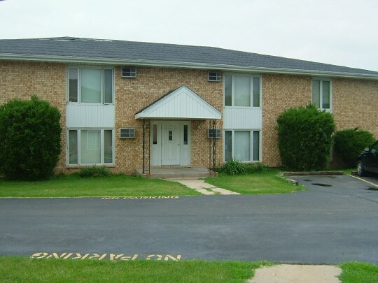 4504 Trevor Cir in Rockford, IL - Building Photo