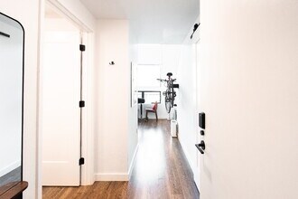 49 Navasota St in Austin, TX - Building Photo - Building Photo