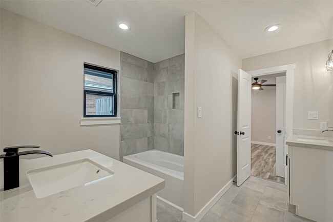 property at 2111 Nina Lee Ln