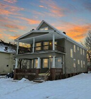 3410 E 135th St in Cleveland, OH - Building Photo