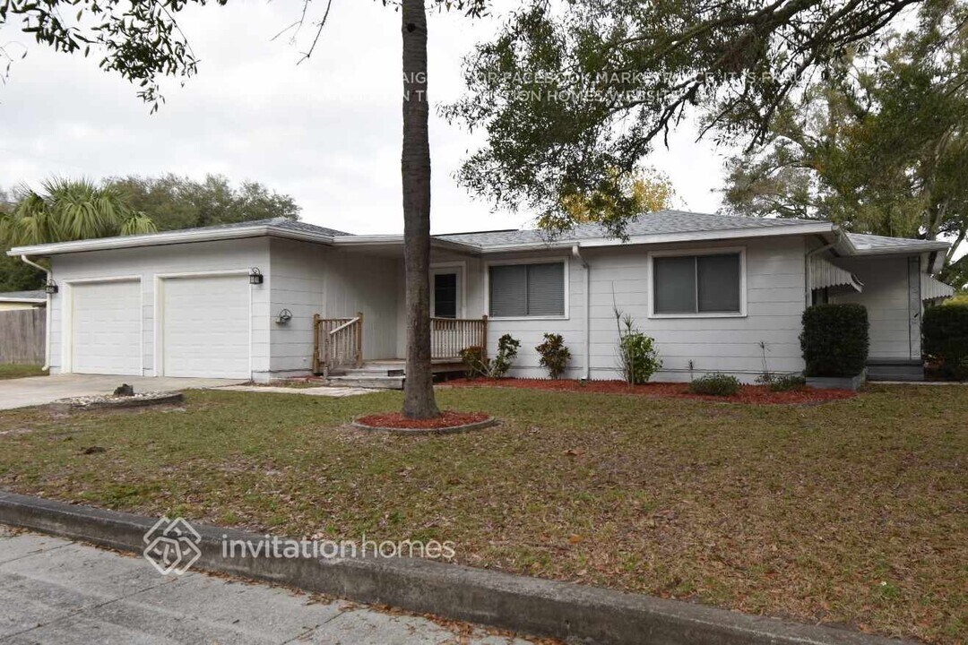 615 2nd St SW in Largo, FL - Building Photo